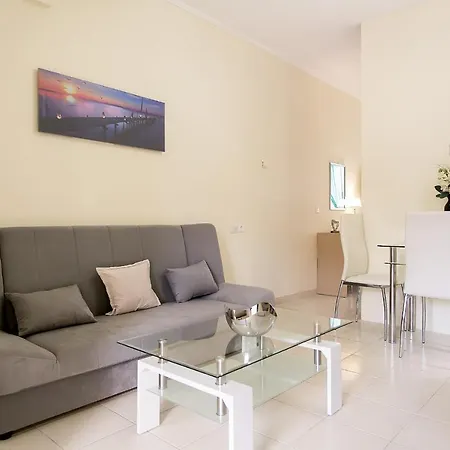 Dreamy Corfu Apartment Kontokali